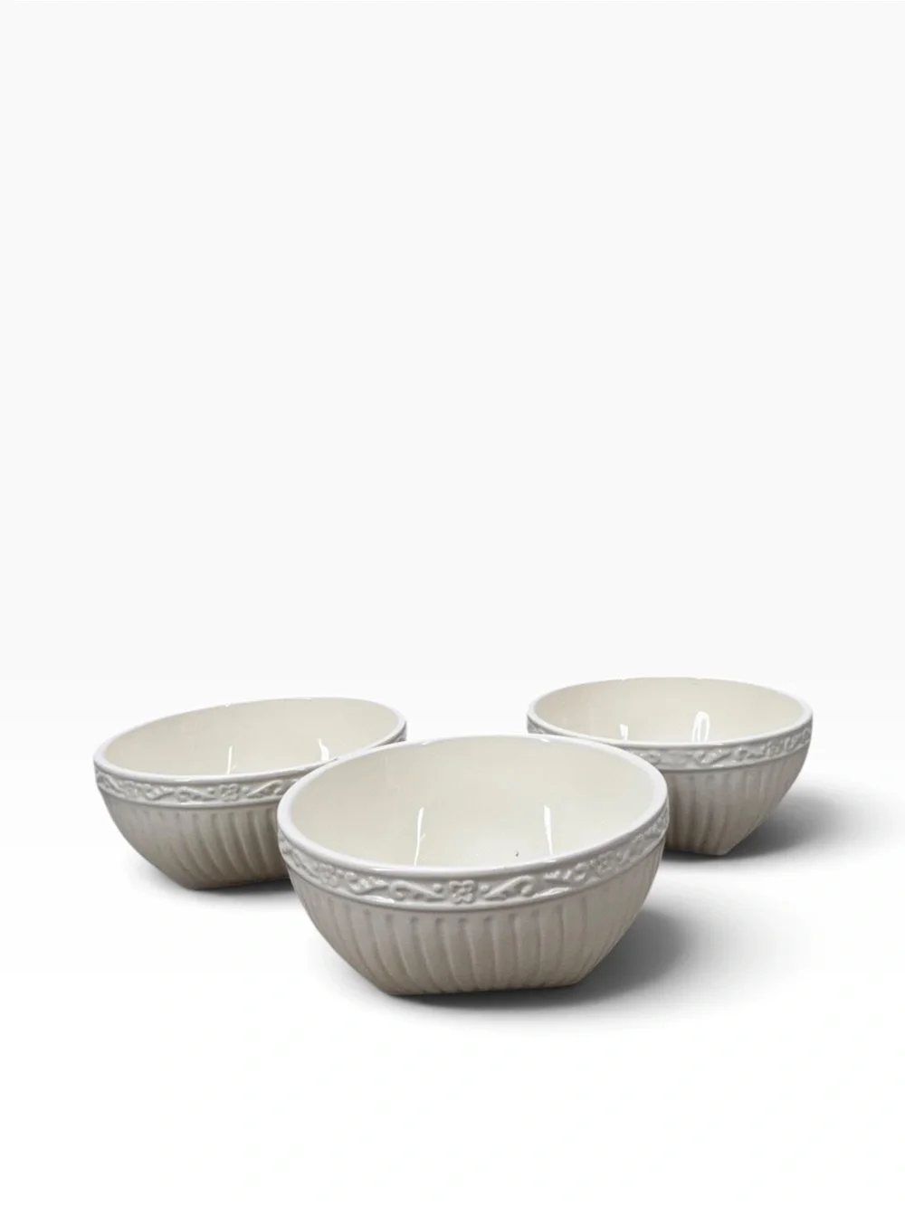 Mikasa White Glazed Ceramic Nesting Serving Bowls - Set of 3